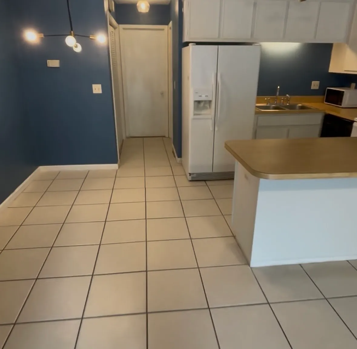 2 bed, 928 sqft, $1,400 — Photo 2