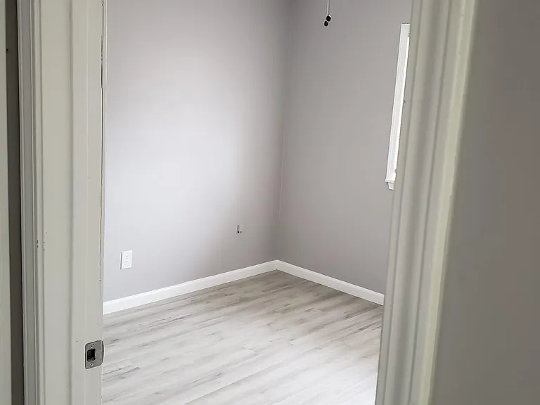 100 Sanders Ct #4 — Photo 20