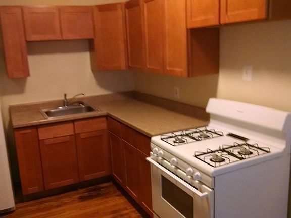 3rd image of 4709-15 W Belmont Ave #4709-1N