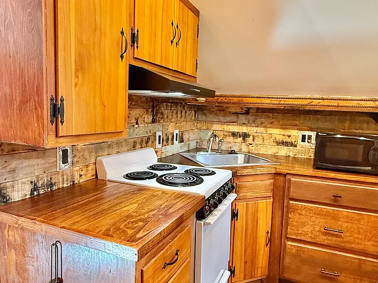 25 Edison Rd — Photo 13