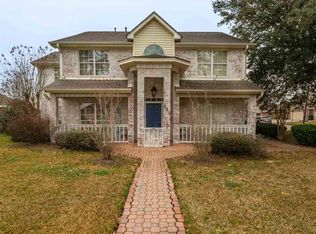 319 S 9th St, Nederland, TX 77627