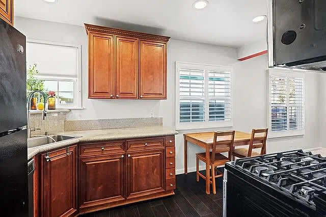 3 bed, $2,500 — Photo 3