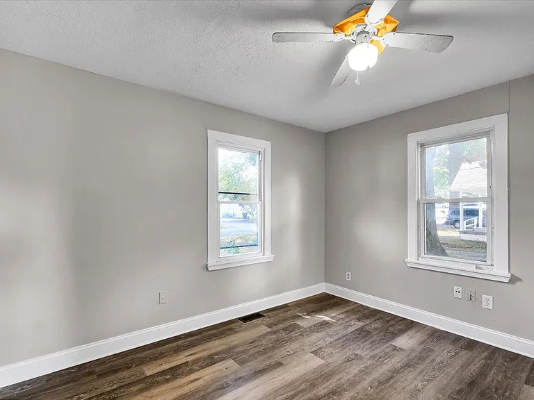 3328 Farnsley Rd — Photo 14