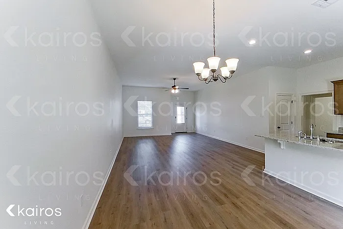 3 bed, 2.0 bath, 1593 sqft, $1,895 — Photo 4