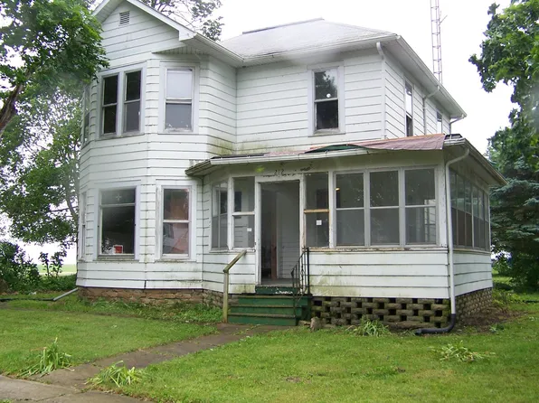 212 E Yates St, Cropsey, IL 61731