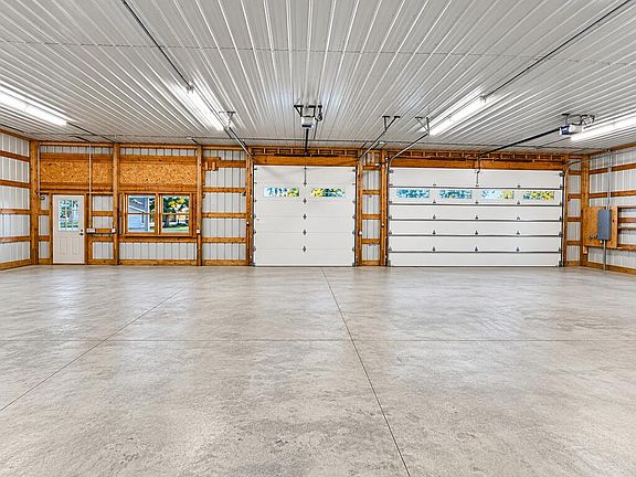 4th image of 8856 Twin Lakes Rd