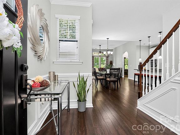 4th image of 4540 Blackmuir Wood Cir