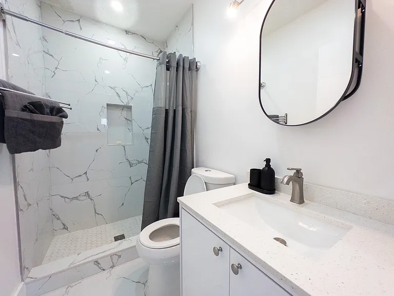 8321 SW 47th St #2 — Photo 9