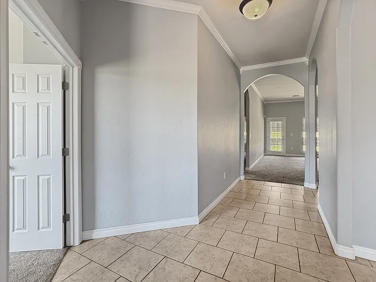 2912 Tara Ln — Photo 6