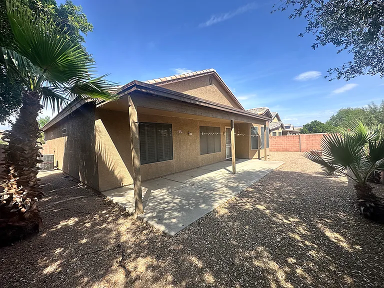 10447 E Florian Ave — Photo 22