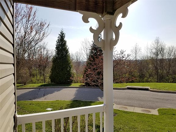 3rd image of 1149 Arbor Creek Dr APT 1B