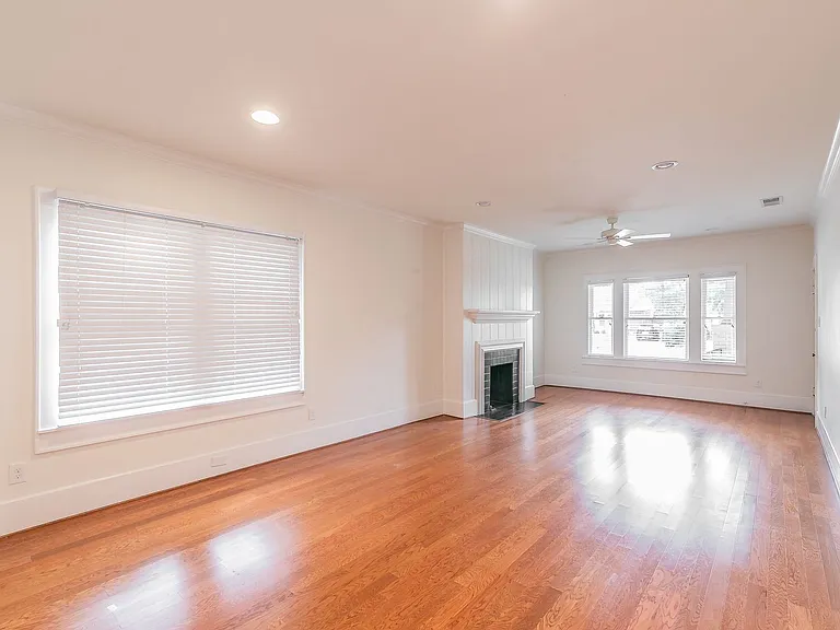 5313 Collinwood Ave — Photo 7