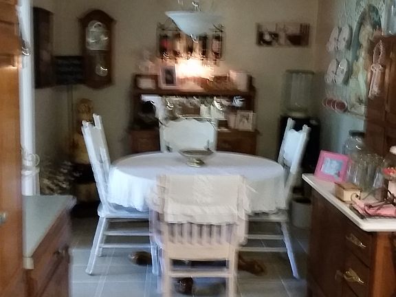 New tile floors in eat in ki