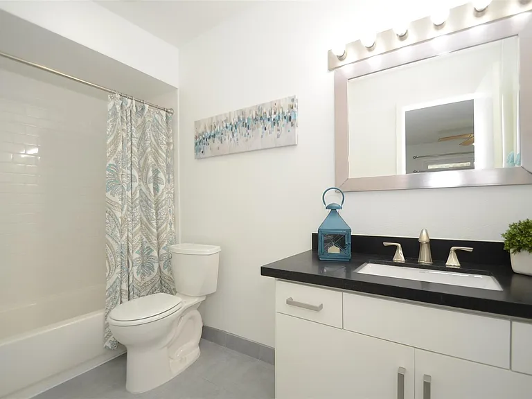5524 Beverlyhill St #2 — Photo 32
