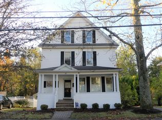 89 Chestnut St, Andover, MA 01810