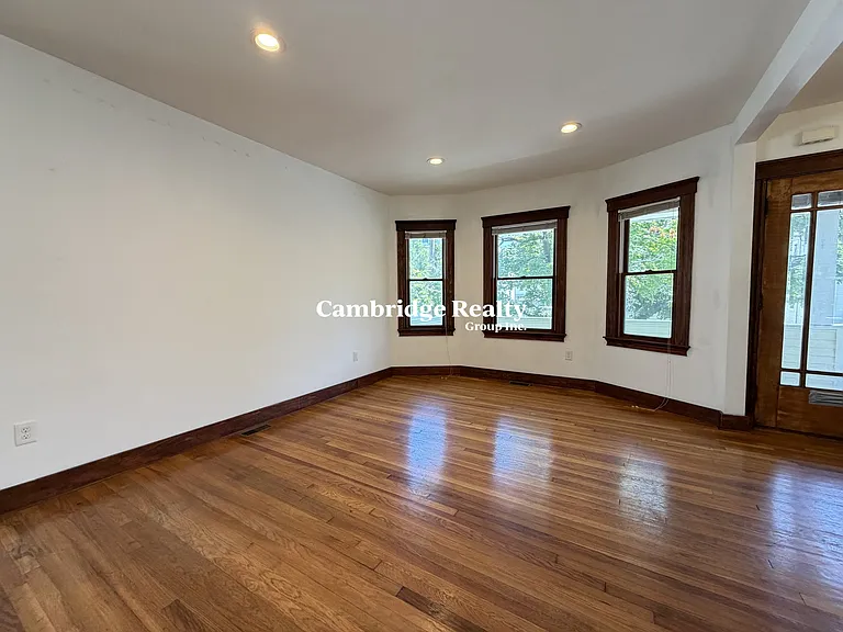 38 Chipman St — Photo 8
