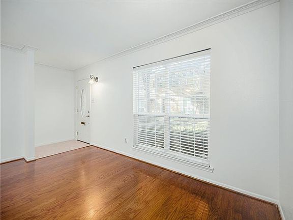 5th image of 6440 Olympia Dr #86