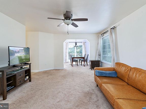4th image of 10718 Peach Tree Dr