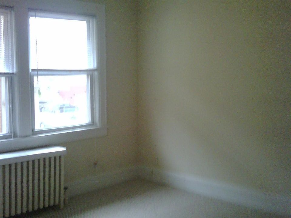 Building Photo 3