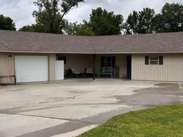 2111 E 14th St, Pittsburg, KS 66762