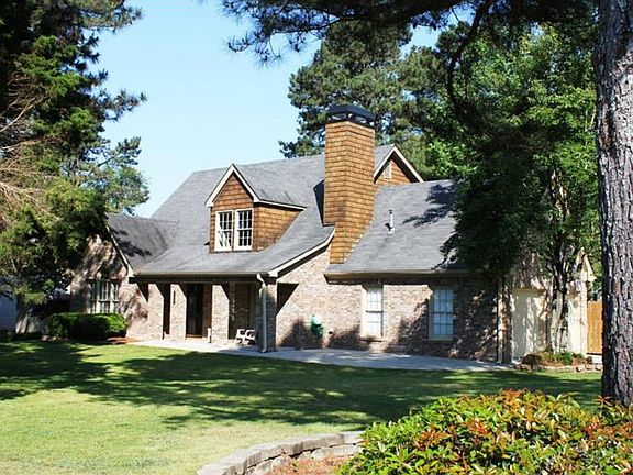 2nd image of 275 Skyland Dr