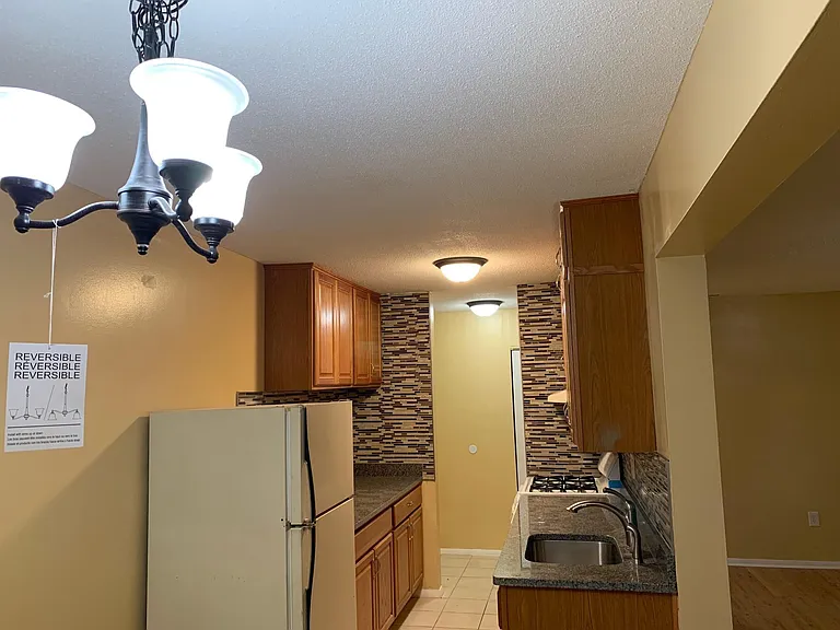 70 Shrewsbury Green Dr #F — Photo 7