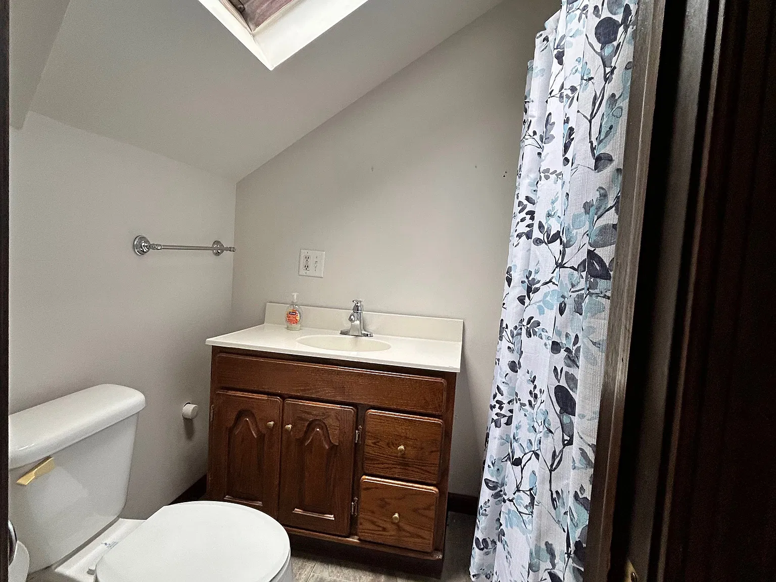 121 Rushbrook Rd — Photo 4