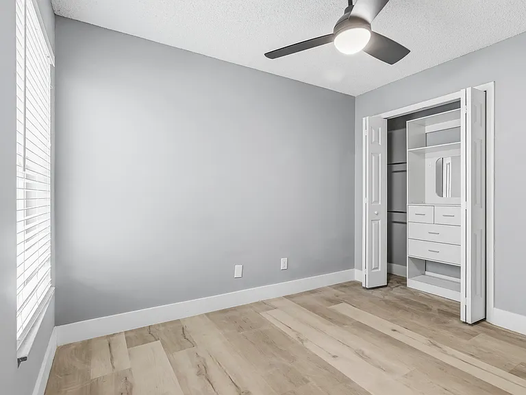 1717 SW Burlington St — Photo 22