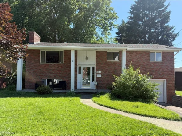 106 36th St, Vienna, WV 26105