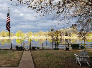 3626 Appling Lake Dr, Memphis, TN 38133