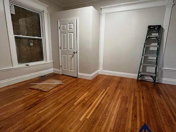 2nd image of 1016 Lake Ave Unit 1