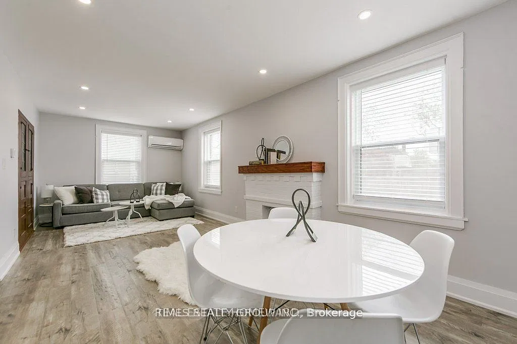 1492 Dundas St E — Photo 1