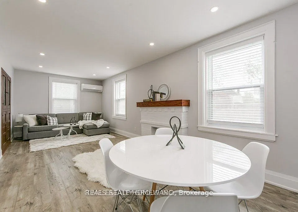 1492 Dundas St E #1