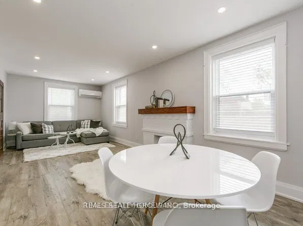 1492 Dundas St E, Toronto, ON