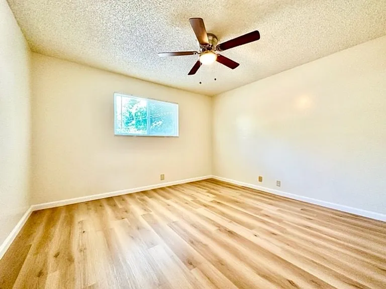 508 W Sacramento Ave — Photo 12