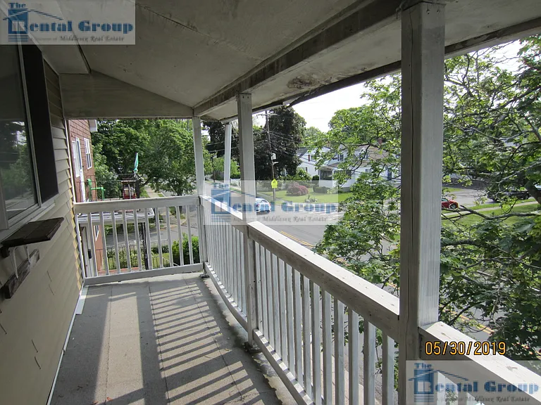 River St — Photo 12