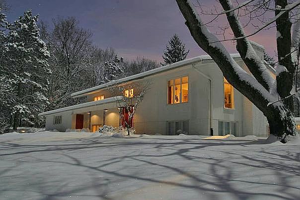 1st image of 2785 Parkridge Dr