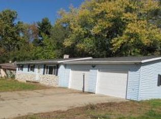 768 N Kennedy Dr, Bloomfield, IN 47424