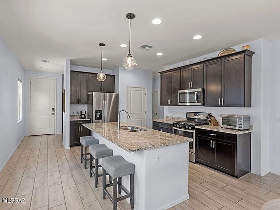 3rd image of 7064 E Calle Arco Iris