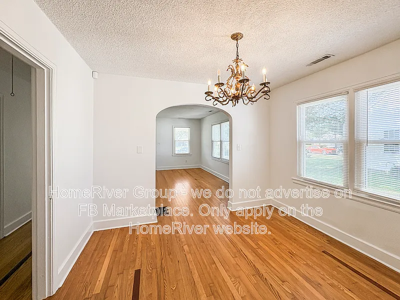 3 bed, 2.0 bath, 1656 sqft, $1,800 — Photo 3