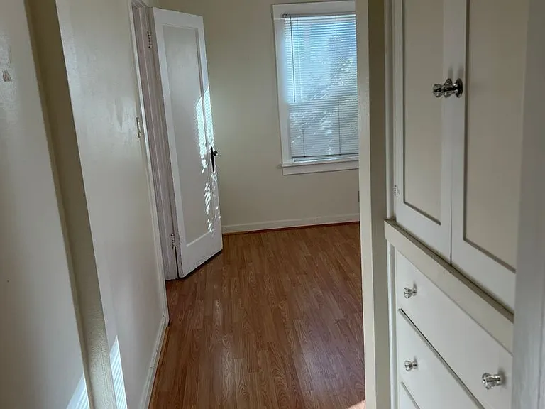 145 La Rue Ave — Photo 6