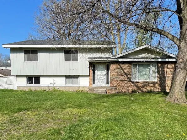 21773 Rockwell St, Farmington Hills, MI 48336