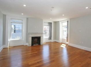 93 Elm St APT 4, Worcester, MA 01609