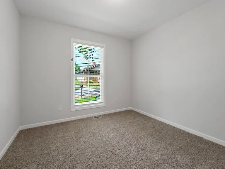 718 Park Ave — Photo 18