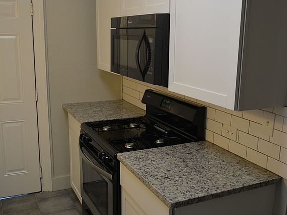4th image of 712 W Cantey St