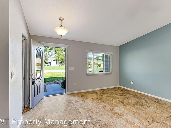 2nd image of 15 Walton Pl