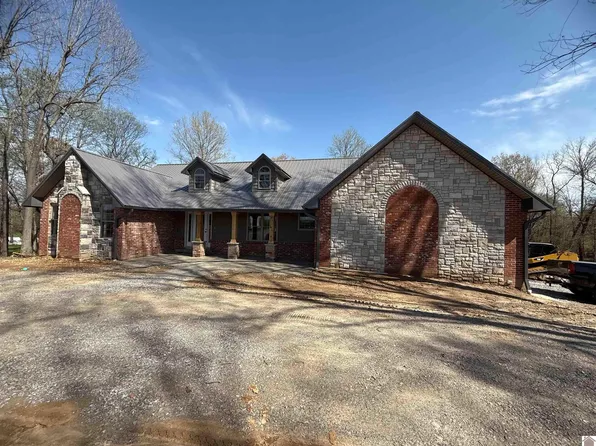 2255 Lovelaceville Florence Station Rd W, West, KY 42001