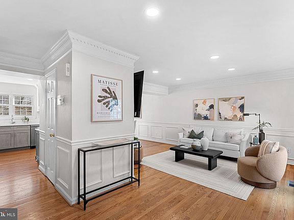 4th image of 6037 Meyers Landing Ct