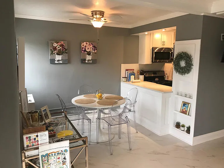 Plaza House — Photo 34