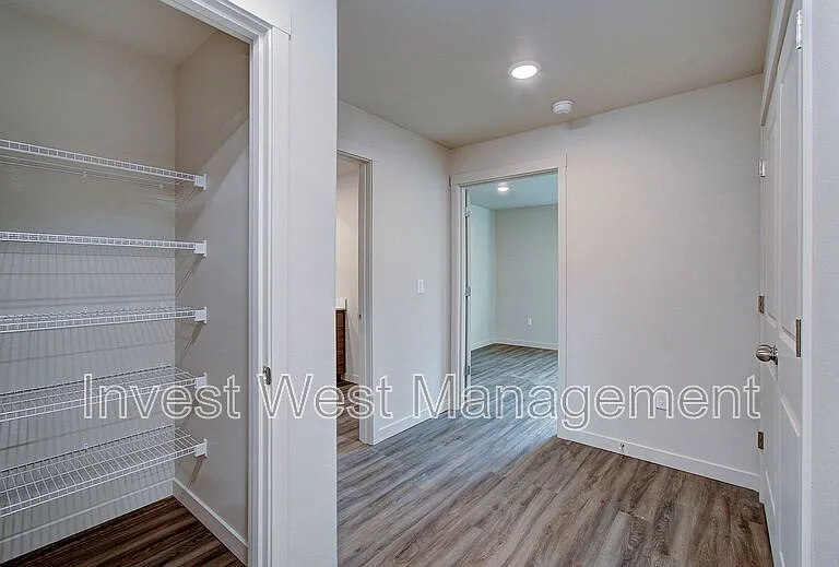 404 NE 117th Ave #121 — Photo 8